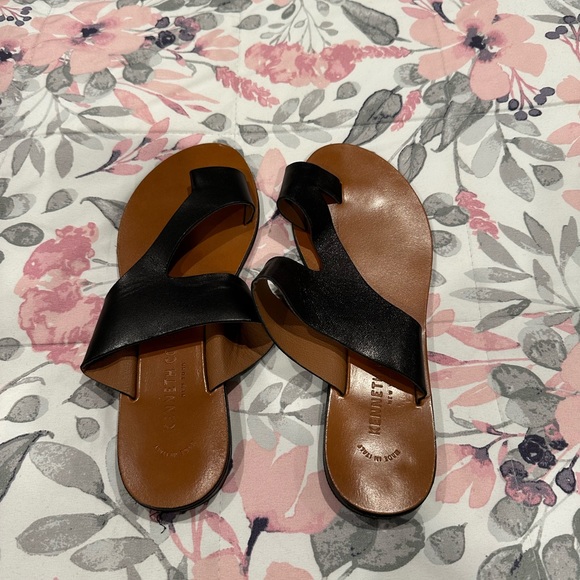 Kenneth Cole summer black sandals. They are in great condition. - Picture 1 of 2
